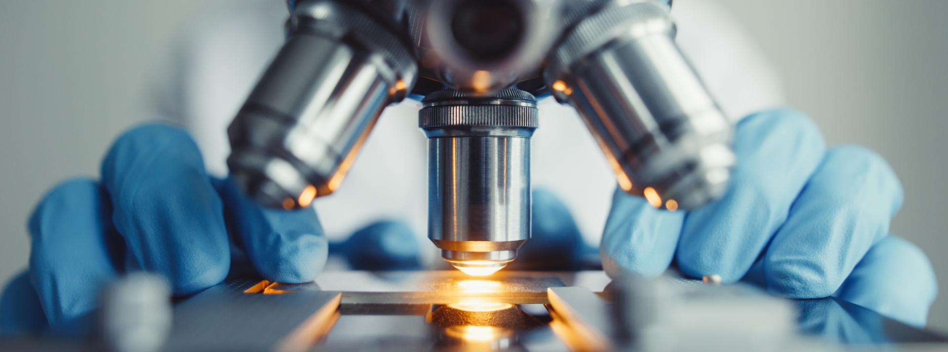Research microscope